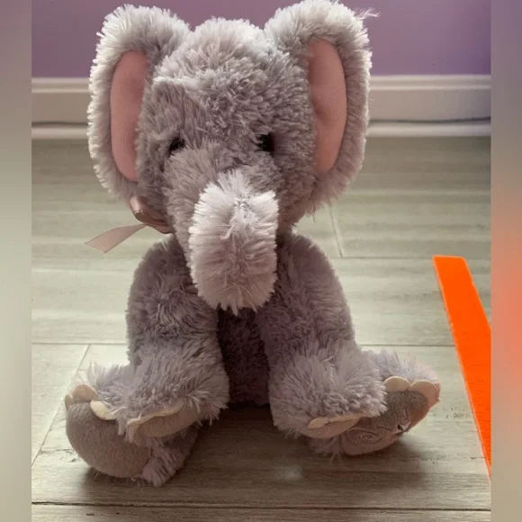 NWOT Stuffed baby elephant toy - Picture 4 of 4